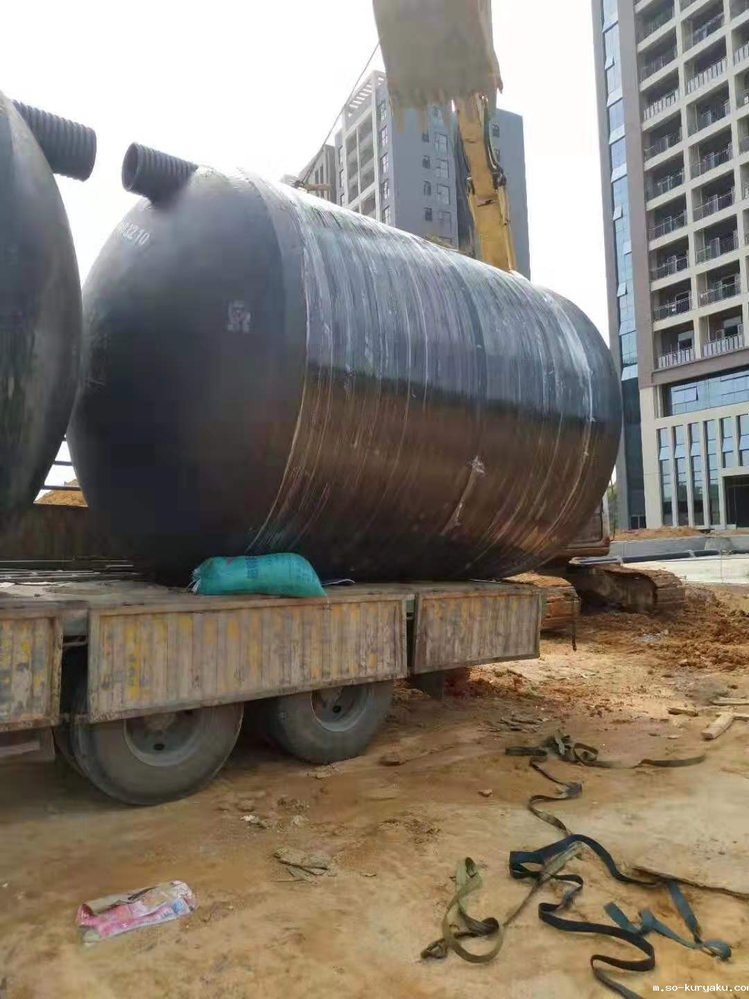 耐用且环保的玻璃钢蹲坑化粪池设计与使用